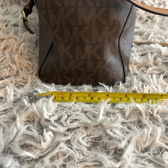 Michael Kors Hamilton Bag Large - Picture 2 of 16
